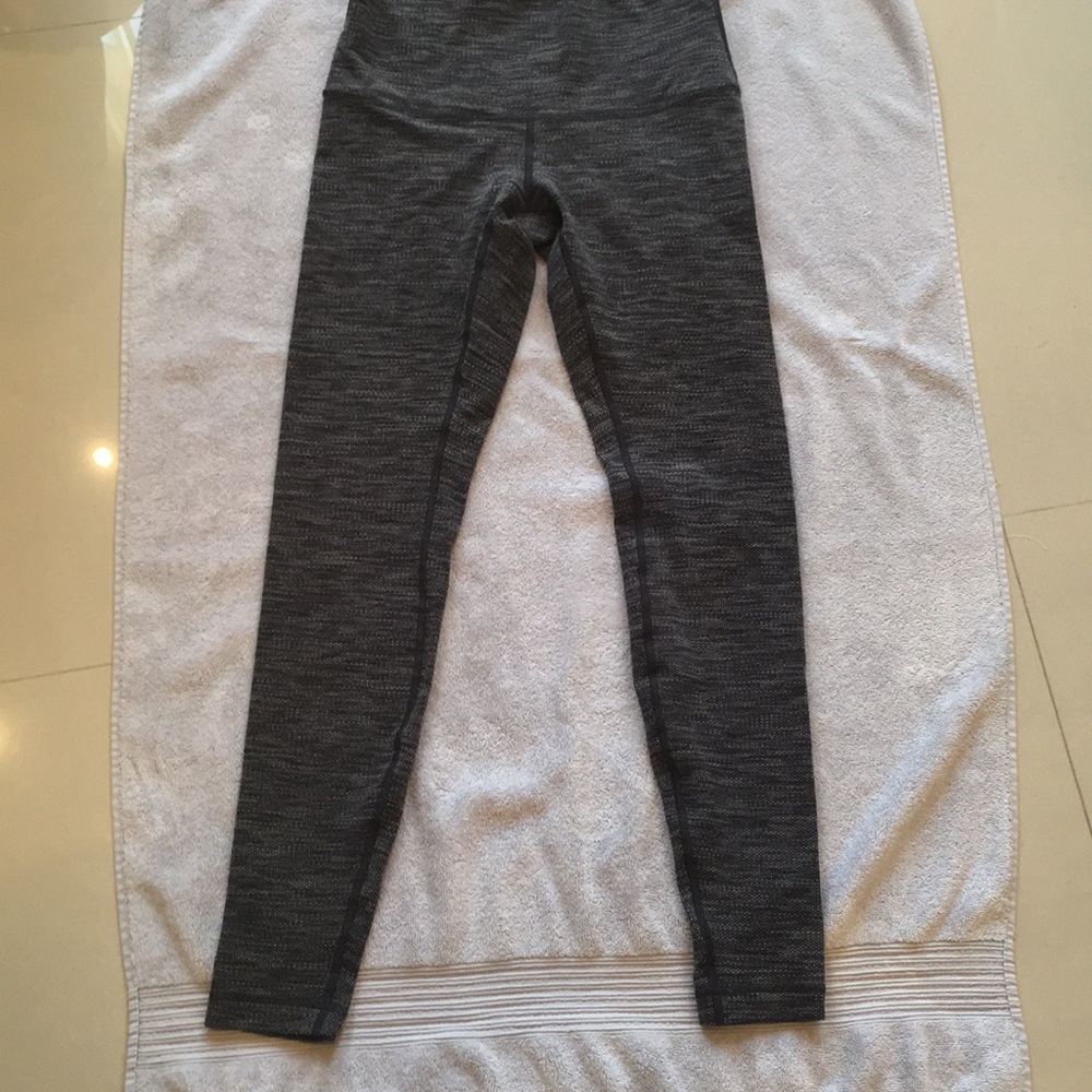 Lululemon workout pants
